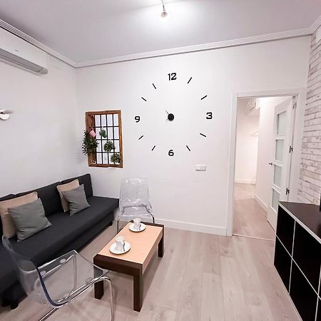 Appartement Charming Vibrant Madrid Extérieur photo